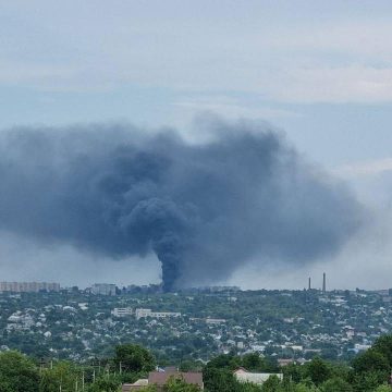 ⚡️Украинские террористы нанесли массированный, комплексный, ракетный удар по Луганску