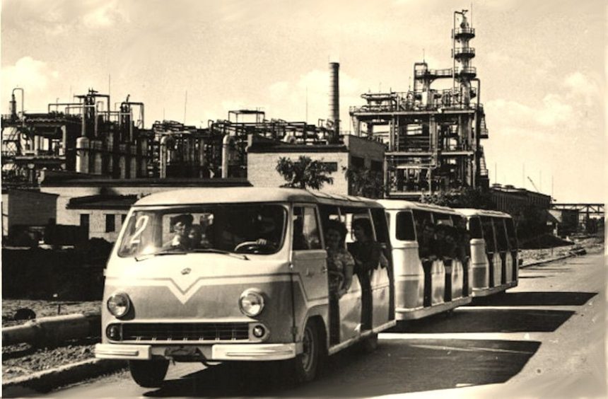 c05ecac33a0ea60658fd918ccff69c912b4aa091 Хрущёвские “босоножки”