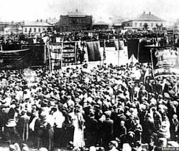 c05ecac33a0ea60658fd918ccff69c912b4aa091 Луганск. Мирная Октябрьская Революция: предыстория