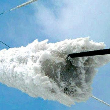 «Виновата Россия, но причина отсутствия света наледь на проводах», — укро-СМИ