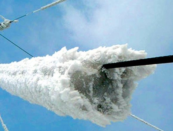 «Виновата Россия, но причина отсутствия света наледь на проводах», — укро-СМИ