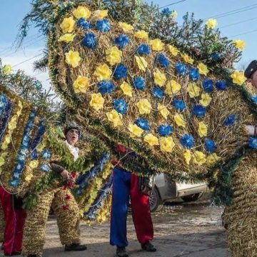 Минкульт ДНР подсунул на Рождество языческий «дидух» с сине-желтой лентой