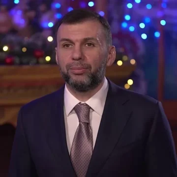 Глава ДНР поздравил православных жителей Республики с Рождеством Христовым!